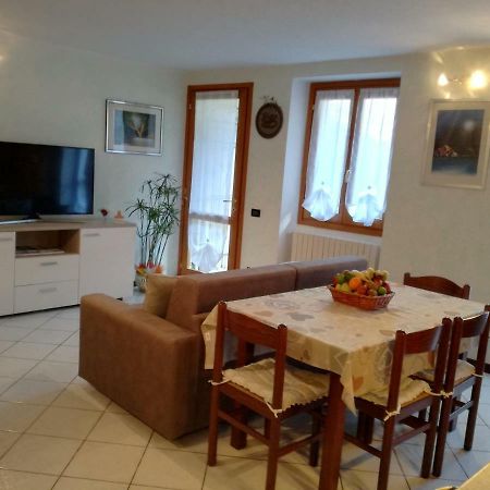 Appartamento Borgo Antico Oliveto Lario Exterior foto