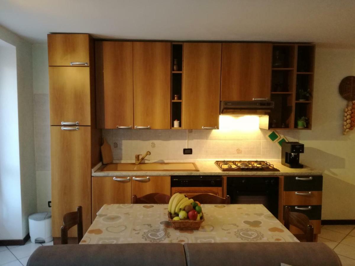 Appartamento Borgo Antico Oliveto Lario Exterior foto