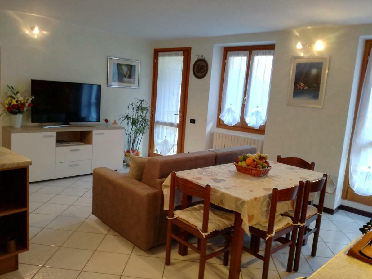Appartamento Borgo Antico Oliveto Lario Exterior foto