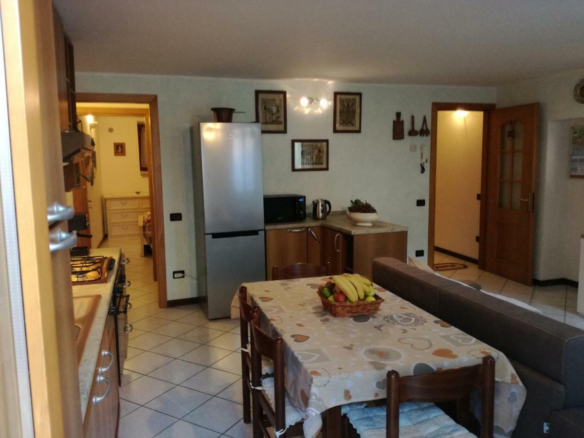 Appartamento Borgo Antico Oliveto Lario Exterior foto