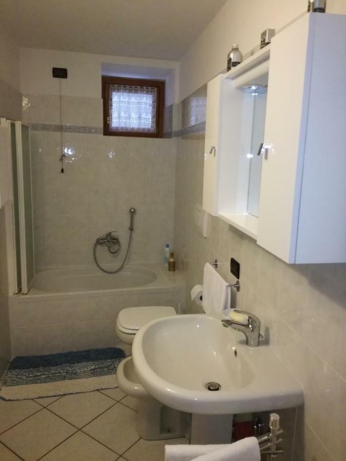 Appartamento Borgo Antico Oliveto Lario Exterior foto
